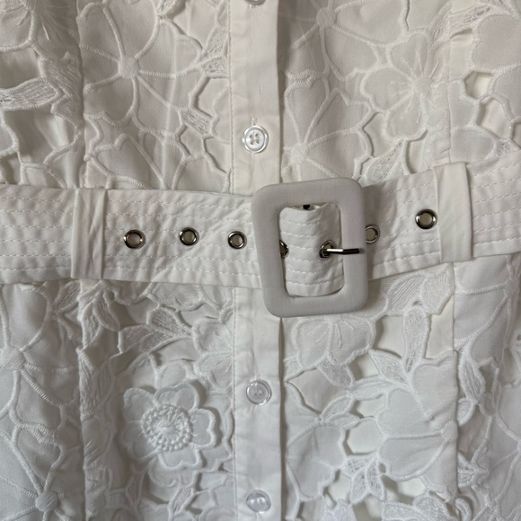 En Saison Ottis Cutwork Floral Mini Dress - Picture 5 of 8